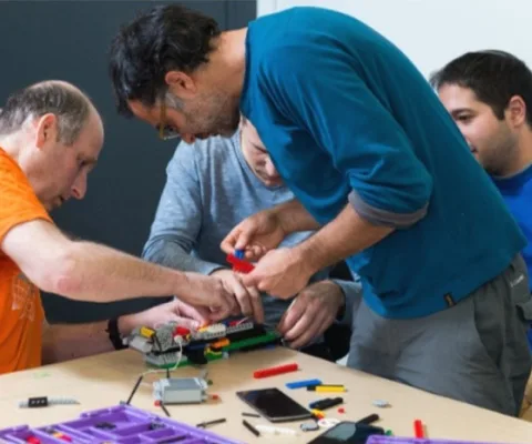 Young Engineers at Work Gallery
